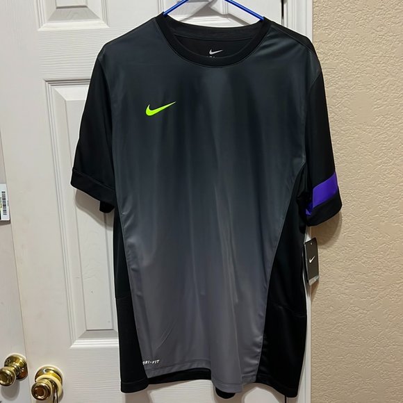 Nike Other - Men's Nike Performance Training T-Shirt